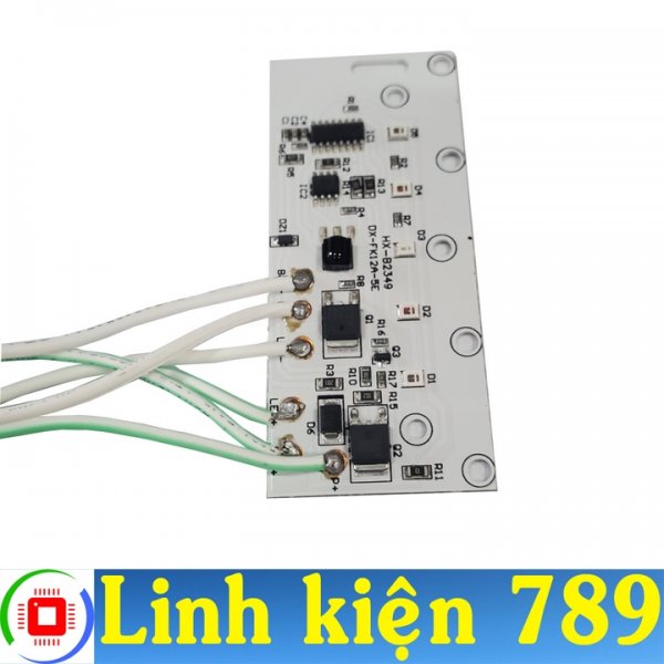  Mạch điều khiển đèn LED năng lượng mặt trời gồm mạch và remote